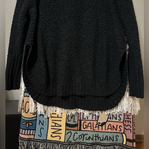 Black turtleneck sweater - Picture 4 of 4